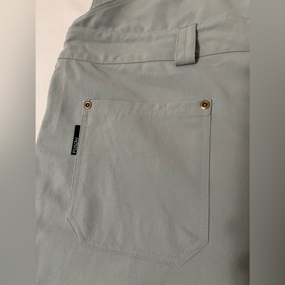 NWT Flylow Trailworks Bib Overalls Sage Green Women’s Size Large - Picture 5 of 8